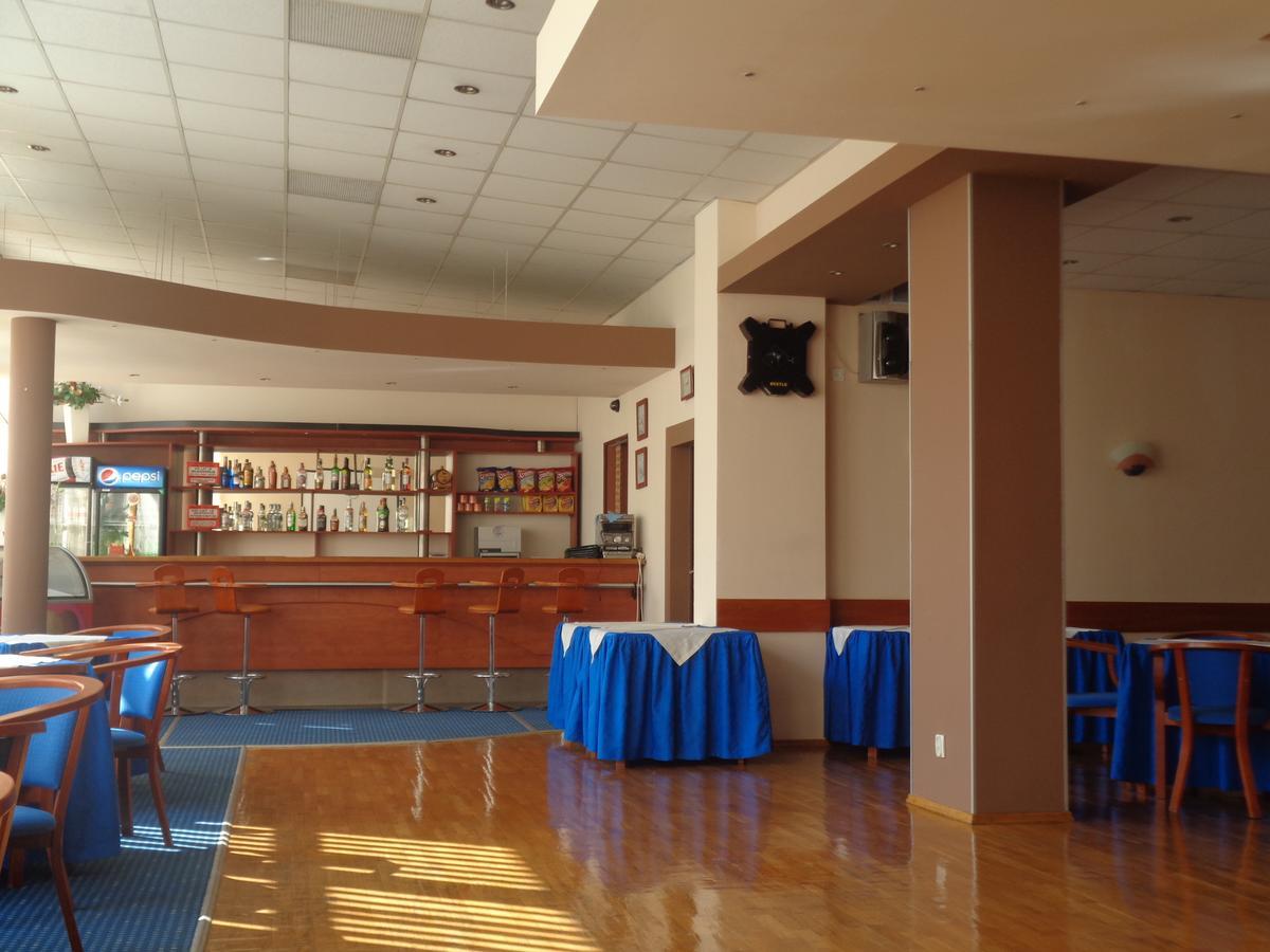 Ow Inter Piast Kalbornia - Z Wlasna Plaza Z Kapieliskiem I Przystania Dąbrówno Dış mekan fotoğraf